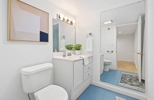 Stevens Hotel | Large Capitol Hill Home Family Retreat