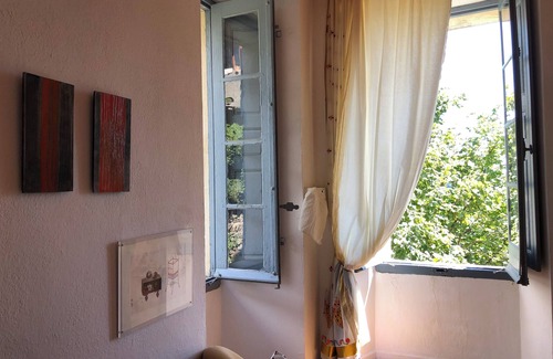 Poggio-Marinaccio House | Large character house