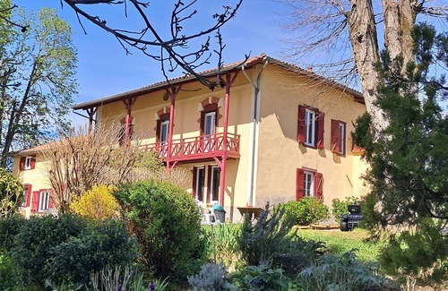 Labroquere House | Large character cottage 100 km from Toulouse and 30 km from Spain