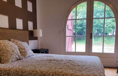 Bidache House | Large charming home 40 minutes from the beaches and mountains