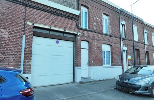Valenciennes Apartment | Large city apartment with 2 private indoor parking spaces