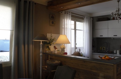 Font-Romeu-Odeillo-Via Apartment | Large Cozy Apartment, Esprit Chalet in the heart of Font Romeu. WIRELESS.