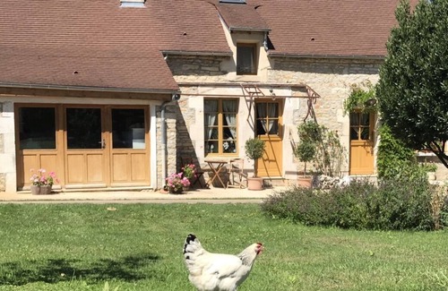 Vezelay House | Large cottage comfort in the peace in full nature