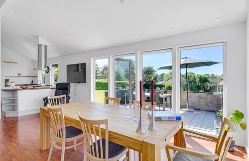 Holbaek House | Large cottage in a beautiful location and close to the sea.