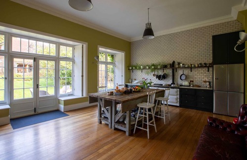 East Grinstead House | Large Country Mansion in Ashdown Forest