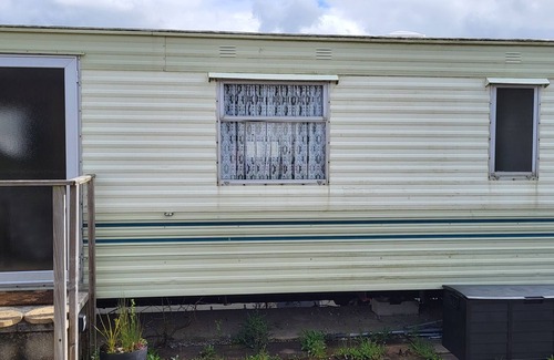 Par House | Large Cozy static caravan in cornwall
