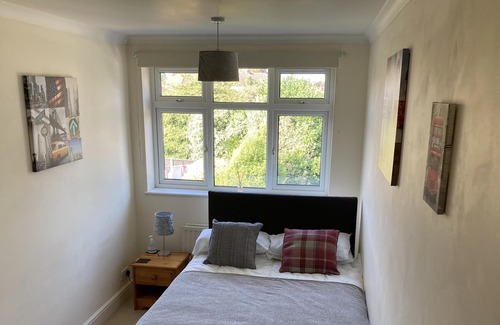 Ashford House | Large detached house with parking near Heathrow