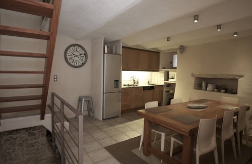 Bonifacio Apartment | Large duplex house 14th century renovated/air-conditioned/Internet Upper town Bonifacio