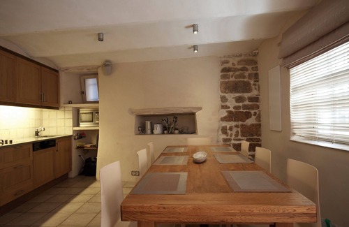 Bonifacio Apartment | Large duplex house 14th century renovated/air-conditioned/Internet Upper town Bonifacio