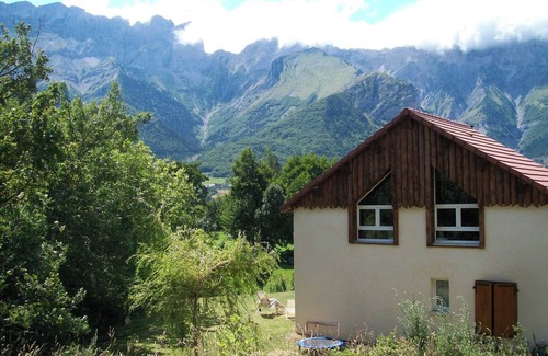 Chauffayer Ski Chalet | Large family chale.