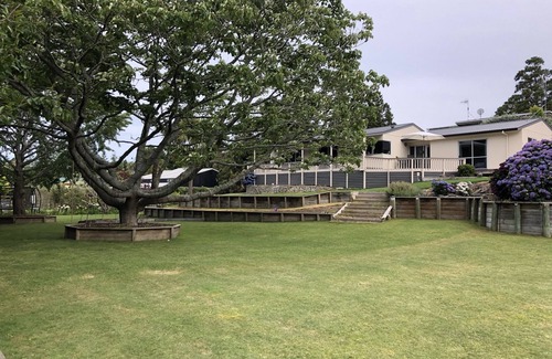 Tauranga House | Large Family Friendly Private Oasis
