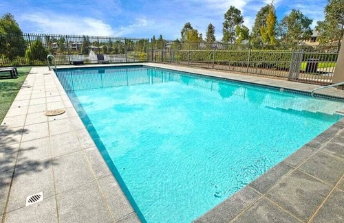 Cranebrook House | Large Family Home in Cranebrook