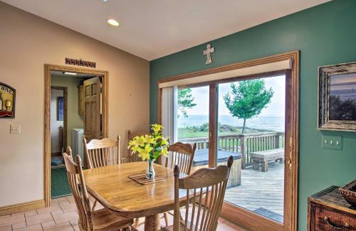 Richmondville House | Large Family Home with Deck and Yard on Lake Huron