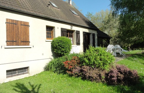 Villedomer House | Large family house with shaded garden in the heart of the Loire Valley