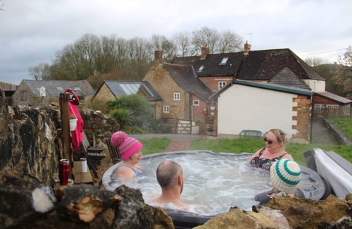 Chard House | Large Farmhouse - Swimming Pool, Hot Tub and Sauna