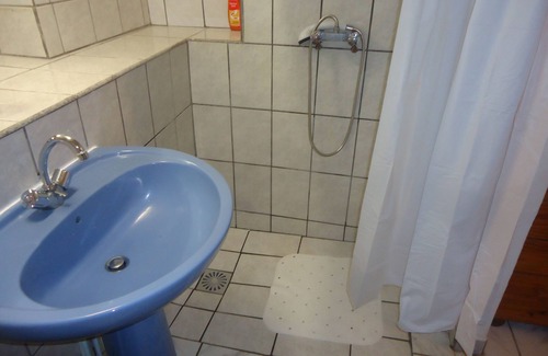 Saint-Denis Apartment | Large furnished studio, all comforts, pool access!
