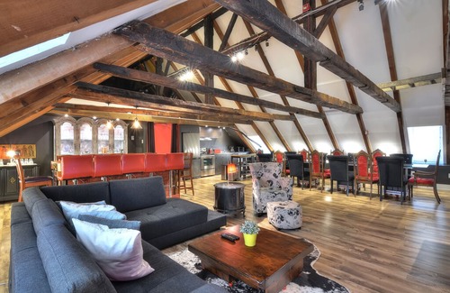 Old Montreal House | Large Groups 7 bedrooms Charming Heritage House Super Central Old Mtl