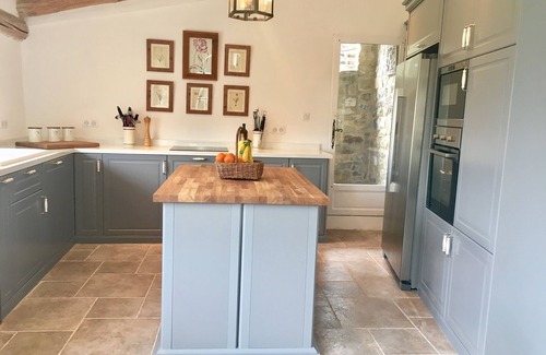 Monoblet House | Large Holiday House - Pool, Air Con, High Speed WiFi & Mountain Views