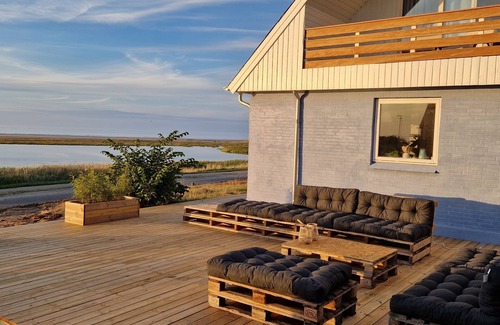 Bønnerup Strand House | Large holiday house with great seaview - sauna and hottub