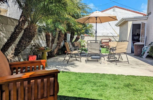 Northwest Torrance House | Large home 5 Minutes To South Bay Beaches! 30 mins to LA/Hollywood Theme Parks
