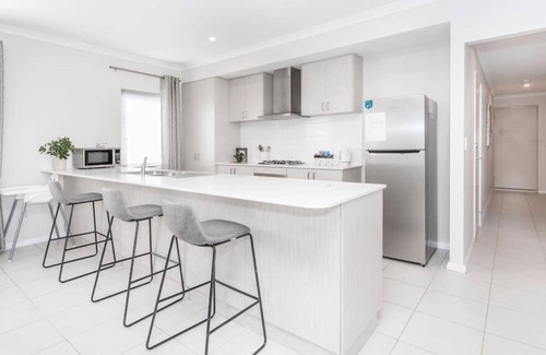 Piara Waters House | Large home in a boutique private estate in Piara Waters. Free WIFI and parking.