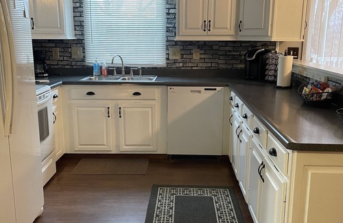 Stockport House | Large Home in Southeast, Ohio