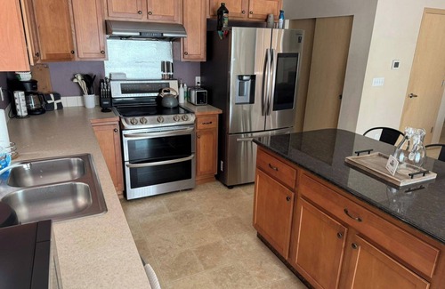 Puyallup House | Large Home with Extended Driveway Minutes from the Puyallup State Fair