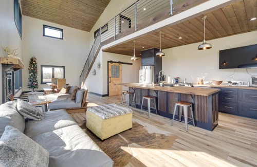Sand Creek House | Large Home with Land in Prairie Farm!