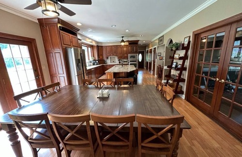 Severn House | Large Home with Pool & 7 bedrooms; sleeps 21