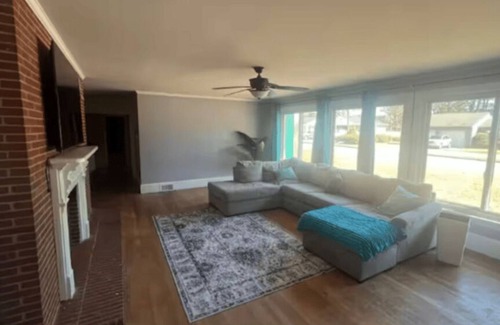 Ahoskie House | Large House/8 beds/Pool table