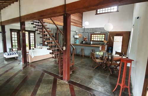 Alto de Buzios House | Large house in Geribá with pool near the beach