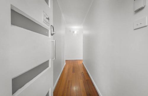 West Hobart House | Large house close to the city tranquil setting