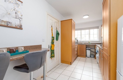 Ashford House | Large House, Contractors, Families, Free Parking