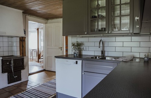 Skillingaryd Cabin | Large house in the forest, close to Isaberg and High Chaparall.