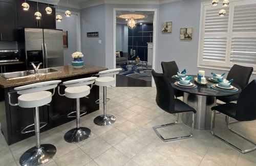 Clarington House | Large & Luxurious 4 Bedroom Executive House in Newcastle - Clarington Ontario
