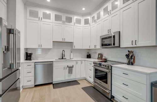 Urbandale Nations House | Large Nashville Estate – Perfect for Groups!