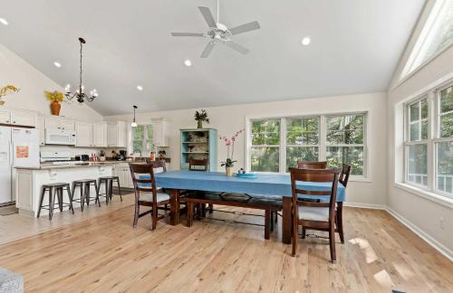 Kendall House | Large Open Floor Home with Fire Pit on the Lake