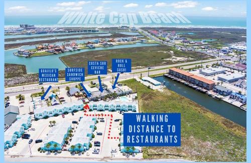 Corpus Christi House | Large Pool, Near the Beach, 5 Bedroom, Pet-Friendly, Patio, Grill
