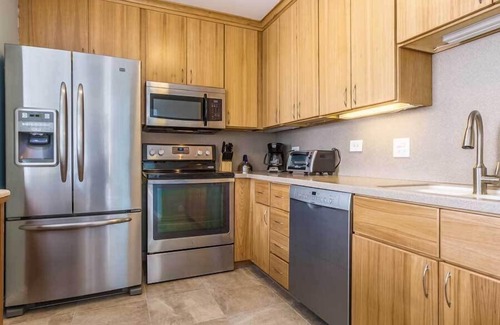 Midtown House | *LARGE PRIVATE HEATED POOL and PATIO*1/3 Mile from Beach