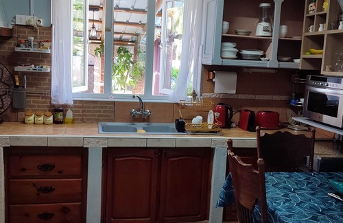Albion Villa | Large private villa, swimming pool, 2 @ 8 voy near beach.complex all comfort.