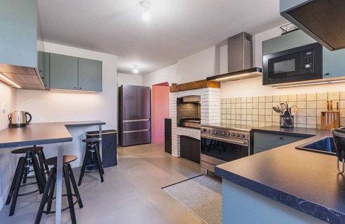 Malville Cottage | Large renovated countryside house with parking and relaxation area