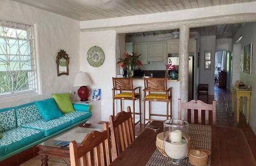 Mullins Apartment | Large Secure 2 Bedroom Apartment with large pool steps to Mullins Beach