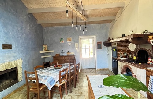Le Gue-de-Velluire House | Large stone house with garden, near La Rochelle and beaches - 8pers
