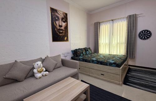 Al Majaz Apartment | Large Studio Apartment for 4