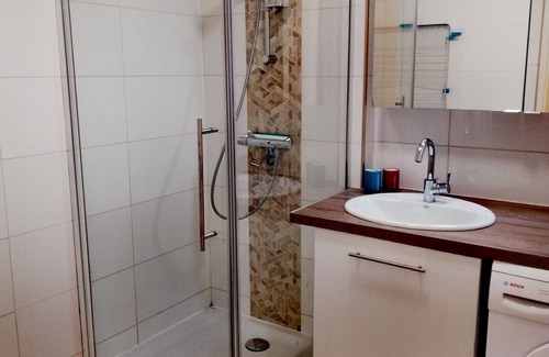 Annecy Old Town Apartment | Large studio in the center of Annecy