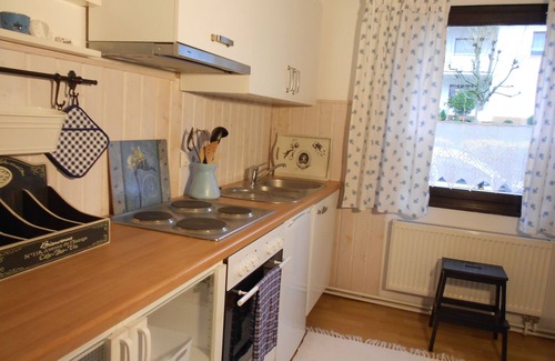Ernsthausen Apartment | Large, sunny apartment in the country in the beautiful Taunus