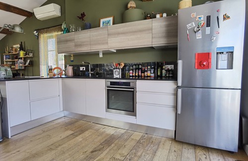 Notre-Dame du Mont Apartment | Large T2 with terrace in the heart of Marseille