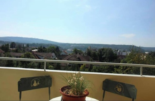 Saint-Jean-Baptiste House | Large T3 Quiet terrace Citadel view
