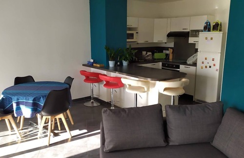 Saint-Mauront Apartment | Large T3 with terrace quai d'Arrenc CGM district sea view near old port