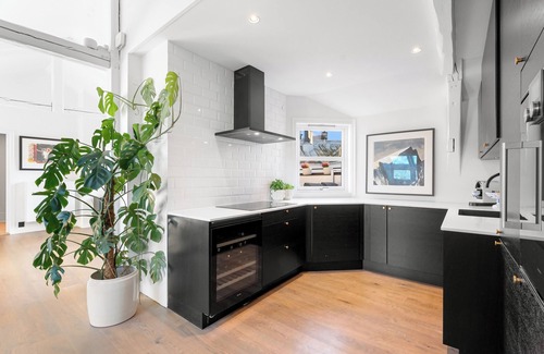 Frogner Apartment | Large top-floor apartment with rooftop terrace